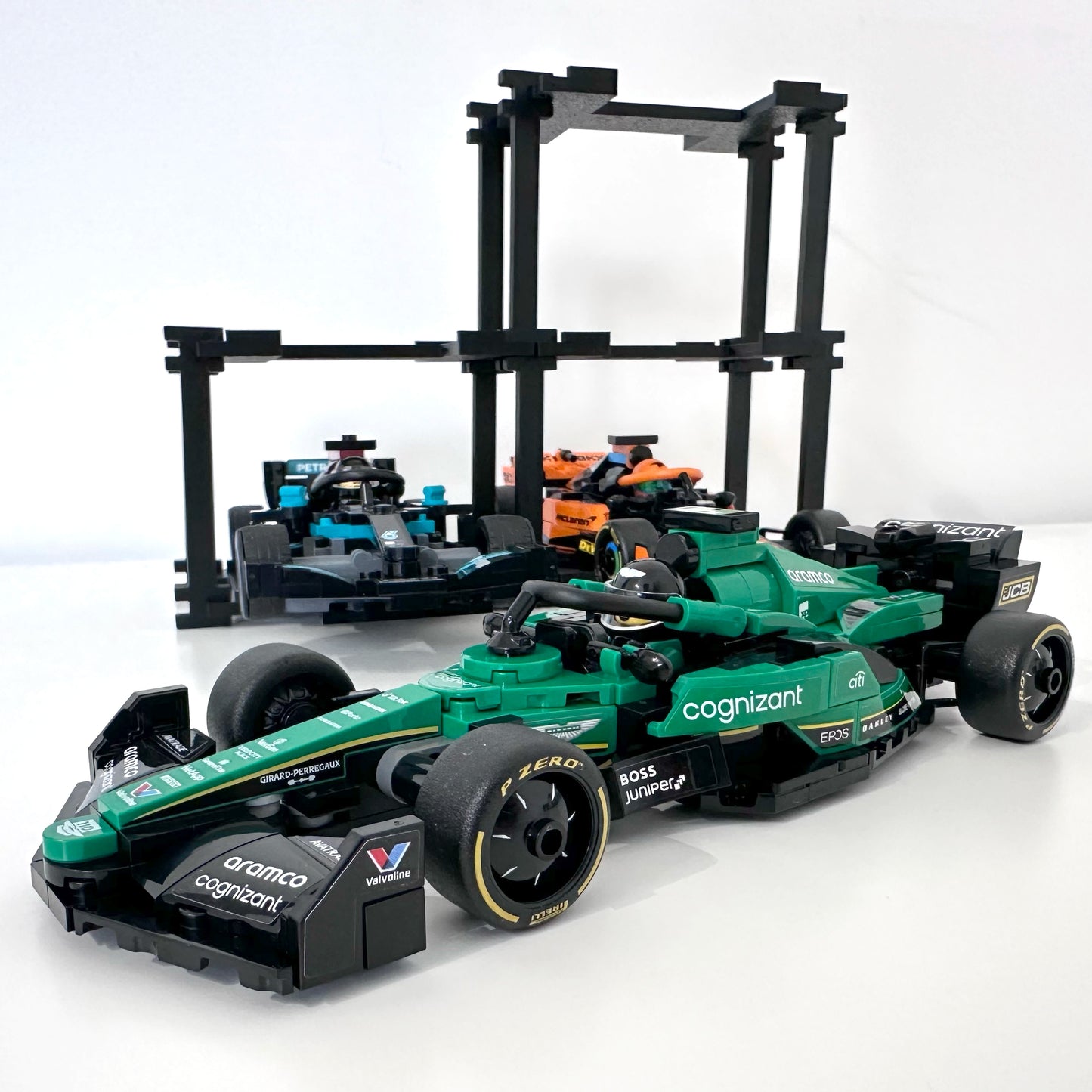 4 Vehicles Display Stand for Lego Speed Champions Cars - Stylish Organizer with Infinite Expansion - No tools setup