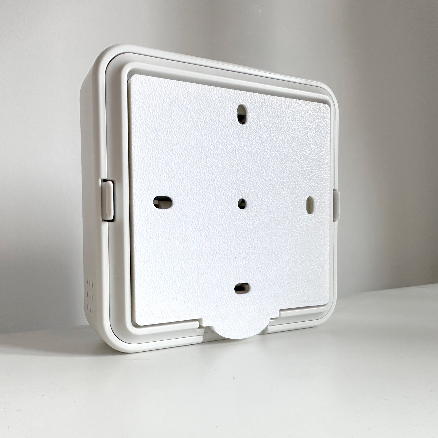 Hive Thermostat Backplate Replacement Wall Mount Bracket Back Plate Battery Cover for V2, V3, SLT3, SLT3c
