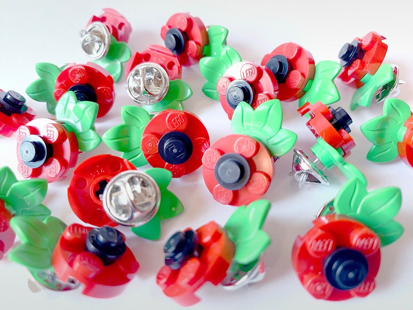 LEGO Poppy Badge｜Handmade Poppy Flower